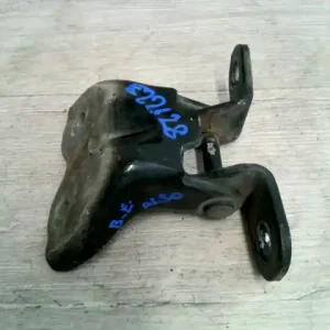 KIA PICANTO Bal első alsó ajtózsanér bontott alkatrész Kiárusítás