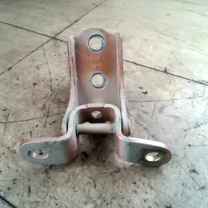 KIA PICANTO Bal első felső ajtózsanér bontott alkatrész Biztonságos fizetés