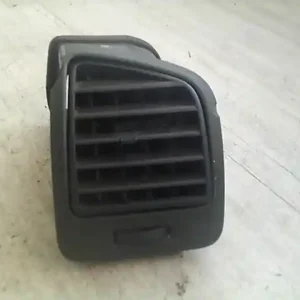 Vedd meg online KIA PICANTO Szellőző jobb bontott alkatrész