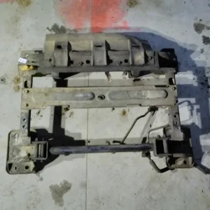 Vedd meg online KIA PREGIO Első bölcső futóműtartó segédkeret dizelbontott alkatrész