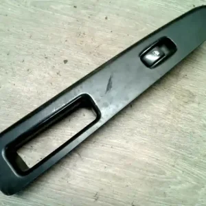 Kedvezményes ár KIA RIO 2000.04-2005.06 Jobb első ablakemelő kapcsoló bontott alkatrész