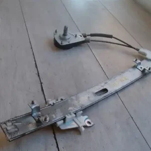 Végkiárusítás KIA RIO 2000.04-2005.06 Jobb első ablakemelő szerkezet mechanikus kombi bontott alkatrész