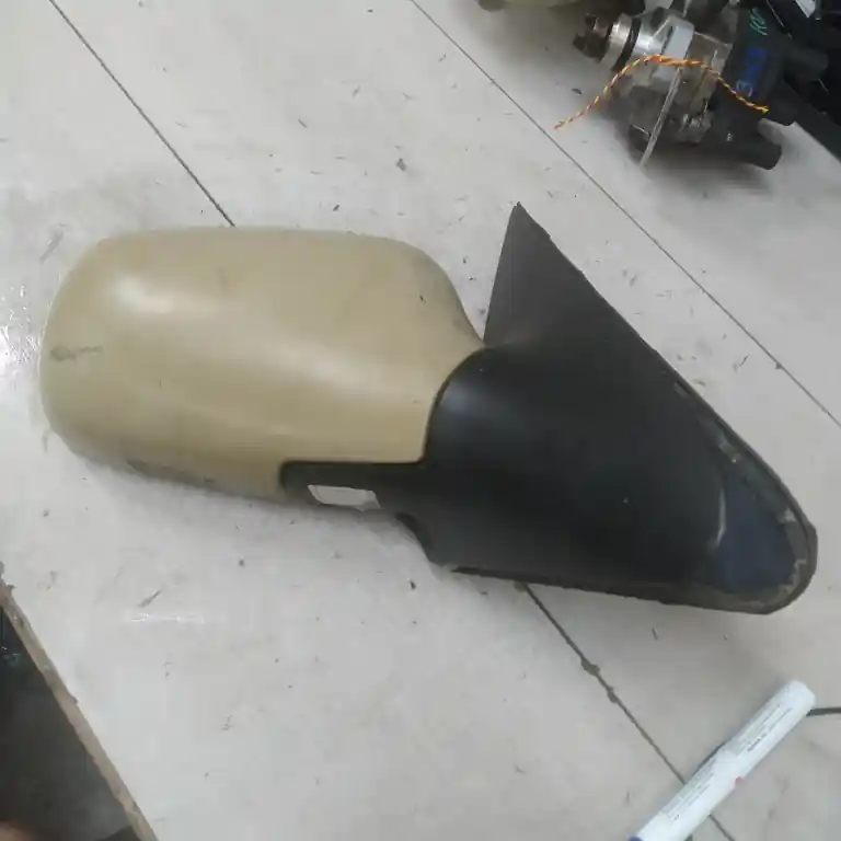 Csak ma KIA SEPHIA Jobb visszapillantó tükör mechanikus bontott alkatrész