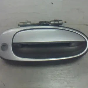 Csak ma KIA SHUMA Jobb első külső kilincs5 ajtósbontott alkatrész