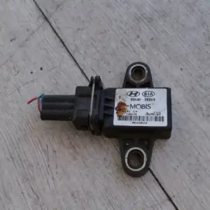 Vedd meg most KIA Sorento 2002.08 - 2009.08 Gyorsulás érzékelő 2.5d bontott alkatrész