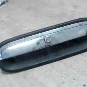 KIA SPORTAGE 1995.06-1998.03 Csomagtérajtó kilincs bontott alkatrész Biztonságos vásárlás