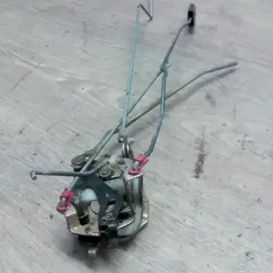 Árengedmény KIA SPORTAGE 1995.06-1998.03 Jobb első ajtó zárszerkezet mechanikus 5 ajtós bontott alkatrész