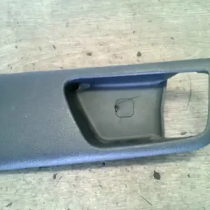 KIA SPORTAGE 2004.08-2010.10 Jobb első belső kilincs keret bontott alkatrész Különleges ajánlat