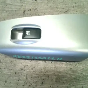 KIA SPORTAGE 2004.08-2010.10 Jobb hátsó ablakemelő kapcsoló 5 ajtós bontott alkatrész Legnépszerűbb