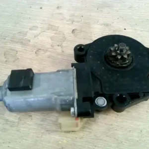 Biztonságos fizetés KIA SPORTAGE 2004.08-2010.10 Jobb hátsó ablakemelő motor bontott alkatrész