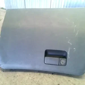 Rendeld meg most KIA SPORTAGE 2004.08-2010.10 Kesztyűtartó bontott alkatrész