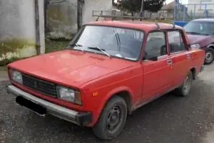 Gyors szállítás LADA 2105 Tankajtó bontott alkatrész