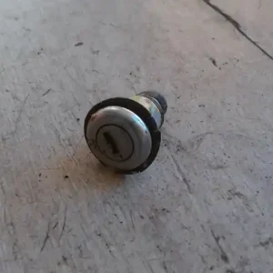 Nézd meg most LADA 2107 Bal első ajtó dugózár bontott alkatrész