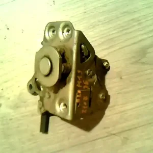 Legjobb ár LADA 2107 Jobb első ajtó zárszerkezet mechanikus nem központizárasbontott alkatrész