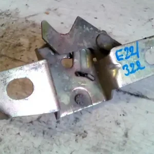 Ajánlat LADA 2107 Motorháztető zár bontott alkatrész