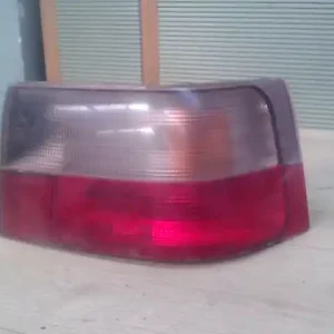 Árengedmény LADA 2110 Jobb hátsó lámpa 4 ajtós bontott alkatrész