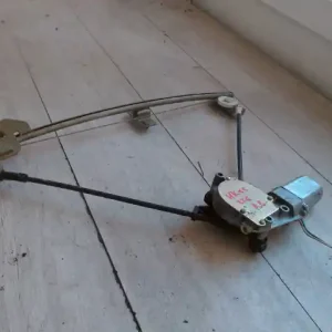 Rendeld meg most LADA 2111 Bal első ablakemelő szerkezet elektromos kombi bontott alkatrész