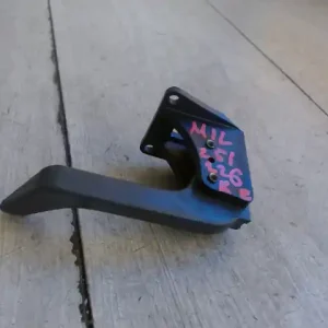 Ajánlat LADA 2111 Bal első belső kilincs kombi bontott alkatrész