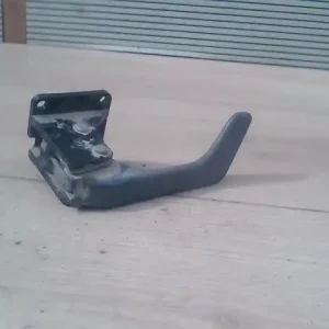 Ne maradj le LADA 2111 Bal hátsó belső kilincs kombi bontott alkatrész