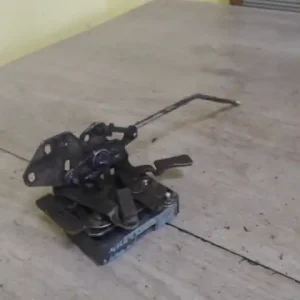 Alacsony ár LADA SAMARA Bal első ajtó zárszerkezet mechanikus 5 ajtós bontott alkatrész