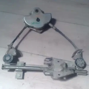 Vedd meg online LADA SAMARA Bal hátsó ablakemelő szerkezet mechanikus 5 ajtós bontott alkatrész