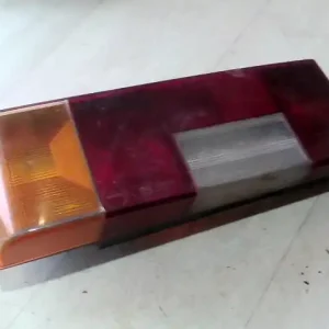 LADA SAMARA Bal hátsó lámpa búra bontott alkatrész Ne maradj le