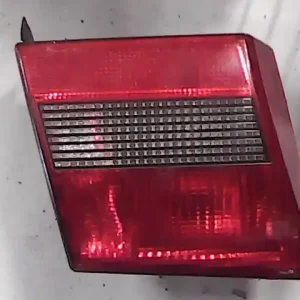 Gyors szállítás LANCIA DEDRA Bal belső hátsó lámpa bontott alkatrész