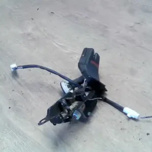 Ne maradj le LANCIA LYBRA Csomagtér ajtó zárszerkezet központizáras bontott alkatrész