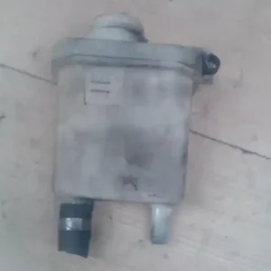 Legkelendőbb LANCIA LYBRA Szervóolaj tartály kupak nélkül,1.9jtd bontott alkatrész