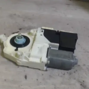 LANCIA Phedra Jobb első ablakemelő motor bontott alkatrész Biztonságos vásárlás