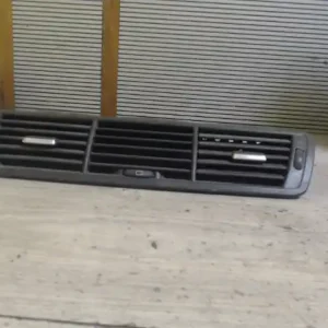 LANCIA Phedra Középső szellőző bontott alkatrész Korlátozott ajánlat