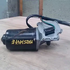 LANDROVER DISCOVERY I. 94-99 Ablaktörlő motor első bontott alkatrész Biztonságos fizetés