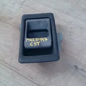 LANDROVER DISCOVERY I. 94-99 Csomagtérajtó belső kilincs bontott alkatrész Vásárlói kedvenc