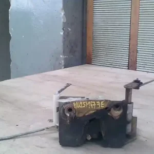 LANDROVER DISCOVERY I. 94-99 Jobb első ajtó zárszerkezet mechanikus bontott alkatrész Legnépszerűbb