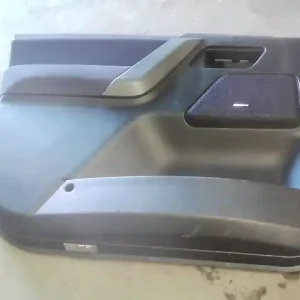 LANDROVER FREELANDER 2006-2014 Bal első ajtó kárpit jobb kormányos. bontott alkatrész Nézd meg most