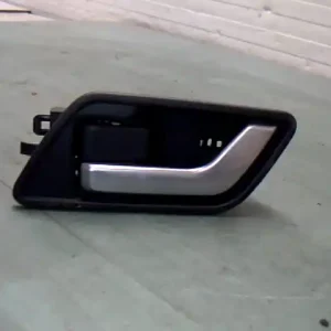 Újdonság LANDROVER FREELANDER 2006-2014 Bal hátsó külső kilincs bontott alkatrész