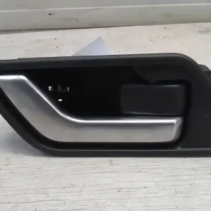 Nézd meg most LANDROVER FREELANDER 2006-2014 Jobb hátsó belső kilincs bontott alkatrész