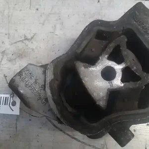 Legjobb ár LANDROVER FREELANDER 2006-2014 Motortartó bak bontott alkatrész