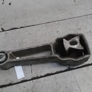 LANDROVER FREELANDER 2006-2014 Motortartó bak bontott alkatrész Kedvezményes ár