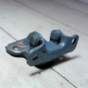 LANDROVER FREELANDER 98-04 Bal első alsó ajtózsanér bontott alkatrész Biztonságos fizetés