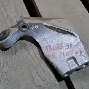 LANDROVER FREELANDER 98-04 Motortartó bak bontott alkatrész Exkluzív ajánlat