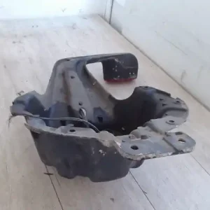 Árcsökkenés LANDROVER FREELANDER 98-04 Pótkeréktartó bontott alkatrész