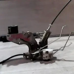 MAHINDRA S5 2007-2009 Bal első ajtó zárszerkezet központi záras bontott alkatrész Legkelendőbb