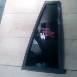 MAHINDRA S5 2007-2009 Jobb hátsó fixüveg ajtóban bontott alkatrész Vedd meg most