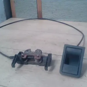 MAN TGL12.210 4X2BL Motorháztető zár bowdennel és nyitó karral bontott alkatrész Árengedmény