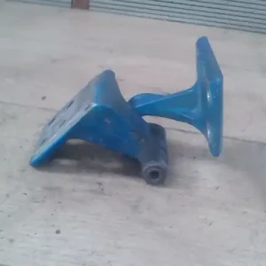 Újdonság MAN TGL12.210 4X2BL Jobb első alsó ajtózsanér bontott alkatrész