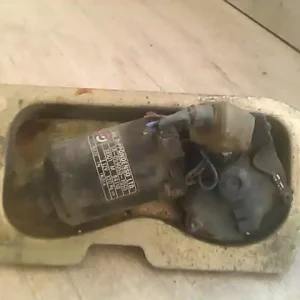 Ajánlat MARUTI 800 Ablaktörlő motor első bontott alkatrész