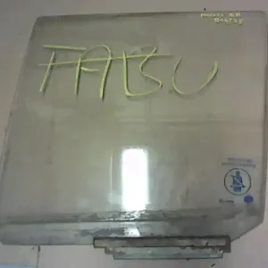 MARUTI 800 Bal hátsó ajtóüveg bontott alkatrész Ne maradj le