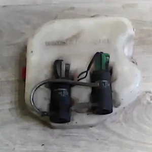 MARUTI 800 Ablakmosó tartály 2 motoros bontott alkatrész Szuper ajánlat