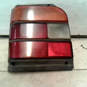 Biztonságos vásárlás MARUTI 800 Jobb hátsó lámpa bontott alkatrész